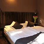 Vivat Apartment *