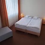 아파트 Vivat