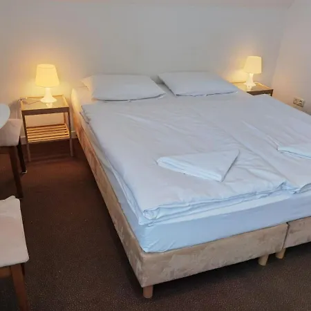 Vivat Apartment *